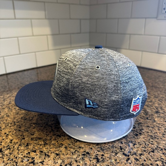 Tennessee Titans New Era 9FIFTY Snapback Hat Cap Blue Gray NFL - Picture 4 of 8